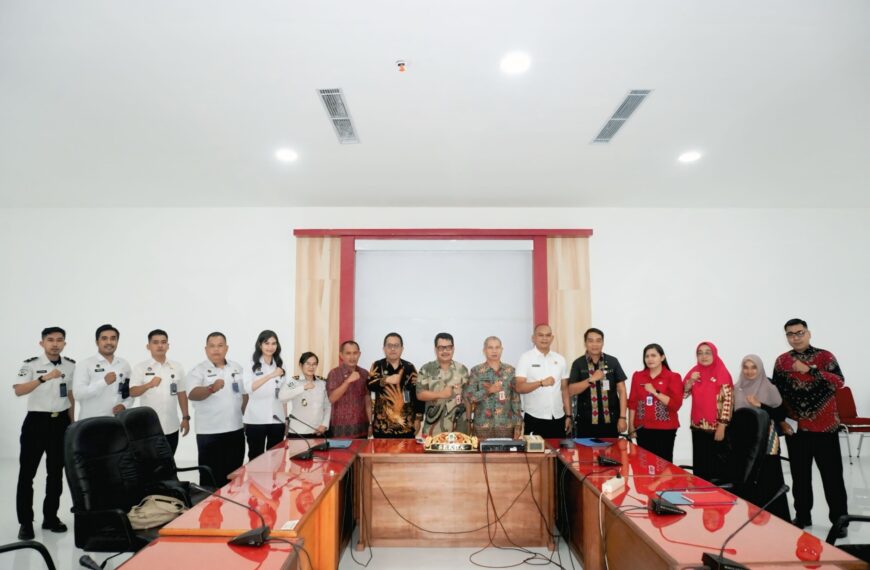 KABAGTUM DAN KABID PK KANWIL DITJENPAS KALBAR AUDIENSI DENGAN PEMKAB KAPUAS&hellip;