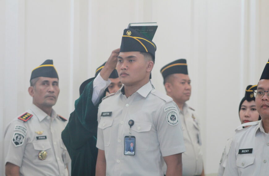PENGAMBILAN SUMPAH PNS, KANWIL DITJENPAS KALBAR TEGUHKAN KOMITMEN INTEGRITAS DAN PROFESIONALISME